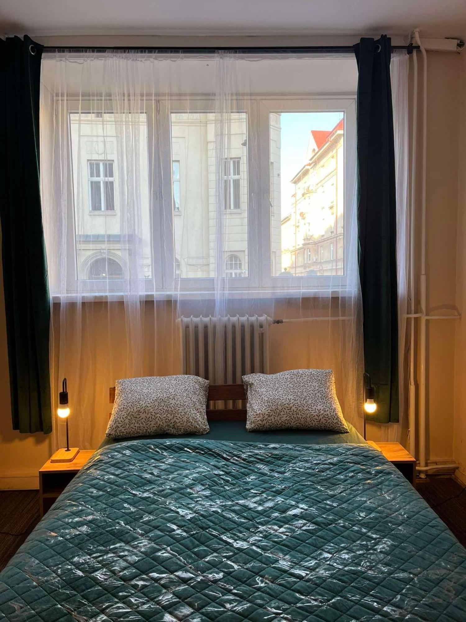Tom Hostel クラクフ エクステリア 写真